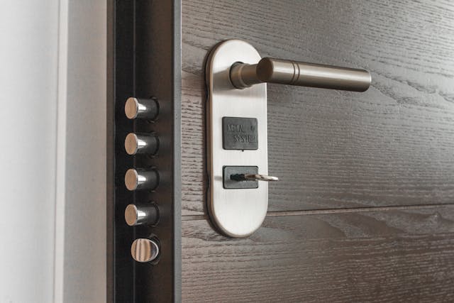 door-lock 